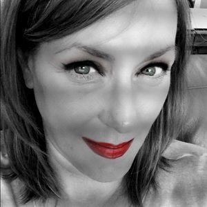 Meet your Posher, Deborah